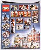 LEGO - CREATOR - 10224 - TOWN HALL