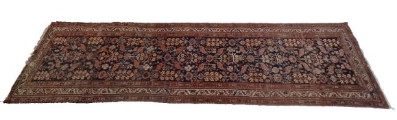 EARLY 20TH CENTURY PERSIAN ISLAMIC MALEYER RUNNER RUG