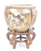 LARGE EARLY 20TH CENTURY CHINESE SATSUMA VASE / PLANTER