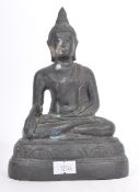 VINTAGE 20TH CENTURY THAI BRONZE FIGURE OF A BUDDHA