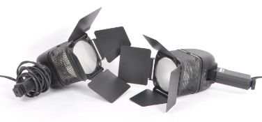 PAIR OF VINTAGE 20TH CENTURY KAISER VIDEO HAND LAMPS