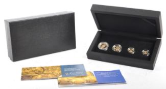 2022 ELIZABETH II GOLD SOVEREIGN PRESTIGE COIN SET