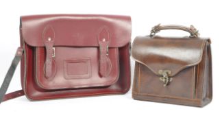 CAMBRIDGE SATCHEL COMPANY RED SATCHEL & MESSENGER HANDBAG
