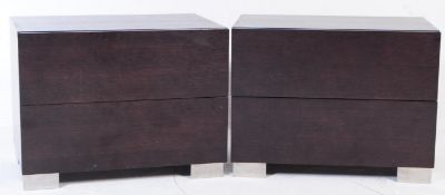 PAIR OF CONTEMPORARY BEDSIDE TABLE / CABINETS