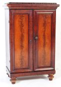 EARLY 20TH CENTURY BURR MAHOGANY POT CABINET / CUPBOARD
