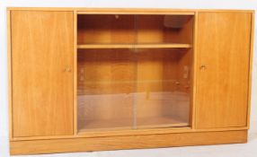 VINTAGE MID 20TH CENTURY OAK DISPLAY WALL UNIT / BOOKCASE