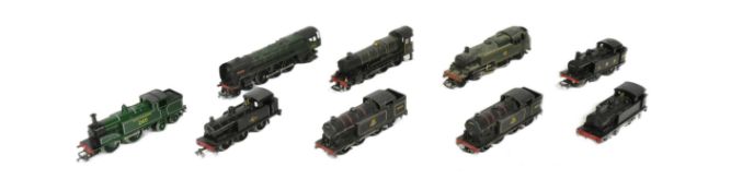 MODEL RAILWAY - COLLECTION OF OO GAUGE LOCOMOTIVES