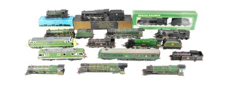 MODEL RAILWAY - COLLECTION OF ASSORTED LOCOMOTIVES