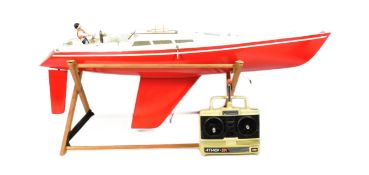 RADIO CONTROLLED YACHT - MY LADY II BRISTOL - WITH RADIO GEAR