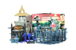 JURASSIC PARK - COMMAND COMPOUND - KENNER PLAYSET