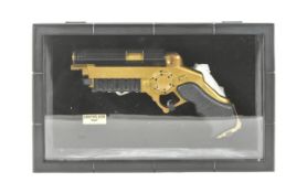 BATMAN - THE DARK KNIGHT REPLICA GRAPNEL GUN