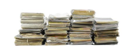 COMIC BOOKS - LARGE COLLECTION OF VINTAGE COMICS