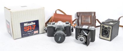 TWO VINTAGE MINOLTA SR-7 & PENTAX SP VIVITAR CAMERAS AND OTHERS