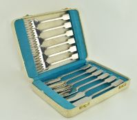 VINERS OF SHEFFIELD - CASED STAINLESS STEEL KNIVES & FORKS