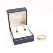 9CT GOLD BAND RING & SAPPHIRE SET PENDANT EARRINGS