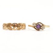 HALLMARKED 9CT GOLD BAND RING & 9CT GOLD & GEM SET CROSS OVER RING