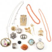 COLLECTION OF VINTAGE & ANTIQUE COSTUME JEWELLERY