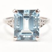 18CT WHITE GOLD AQUAMARINE & DIAMOND RING