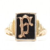 1930s 9CT GOLD & ENAMEL INITIAL SIGNET RING