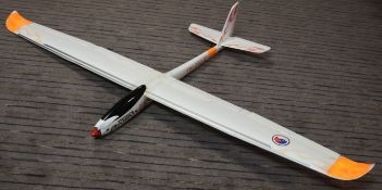 PHOENIX 2000 - RC MODEL GLIDER