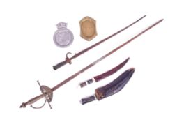COLLECTION OF ASSORTED MILITARIA
