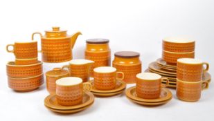 HORNSEA - SAFFRON PATTERN - 20TH CENTURY DINNER SERVICE