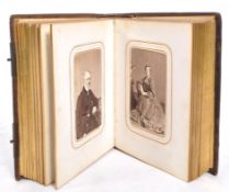 VICTORIAN CARTE DE VISITE PORTRAIT PHOTOGRAPHS IN ALBUM