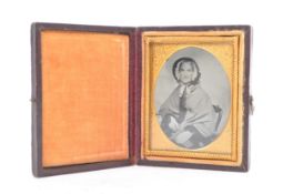 19TH CENTURY VICTORIAN DAGUERREOTYPE PHOTOGRAPH
