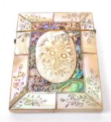 19TH CENTURY MOTHER OF PEARL CALLING CARD CASE