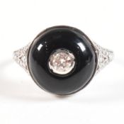 18CT WHITE GOLD ONYX & DIAMOND RING
