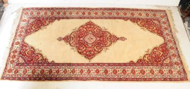 CENTRAL PERSIAN SAROUK STYLE CARPET
