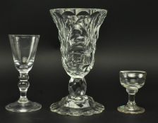 EARLY 19TH CENTURY FLAT GLASS VASE, DOUBLE KNOPPED GLASS & EYE BATH
