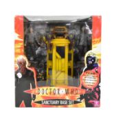 DOCTOR WHO - CHARACTER OPTIONS - SANCTUARY BASE SET
