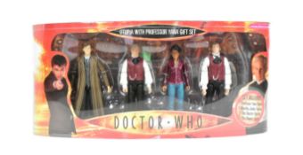 DOCTOR WHO - CHARACTER OPTIONS - UTOPIA ACTION FIGURE SET