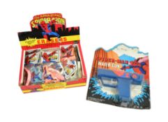 MARVEL COMICS - RACK PACK WATER PISTOL & ERASERS