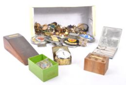 COLLECTION OF 20TH CENTURY DECORATIVE CURIOS