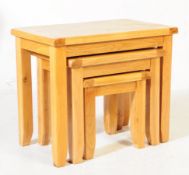 OAK FURNITURE LAND MANNER - NEST OF TABLES