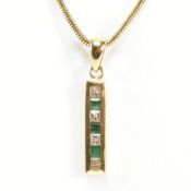 18CT GOLD EMERALD & DIAMOND PENDANT NECKLACE