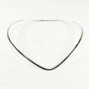 18CT WHITE GOLD WISHBONE CHOKER NECKLACE