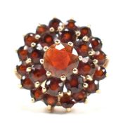 HALLMARKED 9CT GOLD & GARNET CLUSTER RING