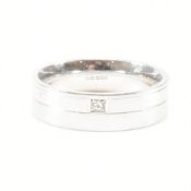 HALLMARKED 9CT WHITE GOLD & DIAMOND BAND RING