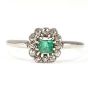 1920S 18CT WHITE GOLD EMERALD & DIAMOND CLUSTER RING