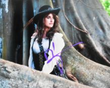 PENELOPE CRUZ - PIRATES OF THE CARIBBEAN - SIGNED 8X10