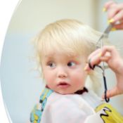 CHILDREN'S HAIRCUT AT HOME