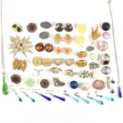 COLLECTION OF COSTUME JEWELLERY INCLUDING BRISTOL GLASS