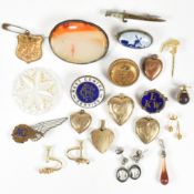 COLLECTION OF 9CT ROLLED GOLD LOCKETS & COSTUME JEWELLERY