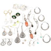 COLLECTION OF SILVER & COSTUME EARRINGS