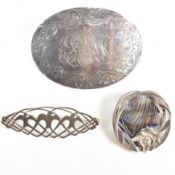 TWO SILVER BROOCH PINS & SILVER & GLASS BROOCH PIN