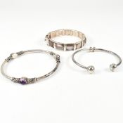 COLLECTION OF SILVER & GEM SET BANGLES & BRACELETS
