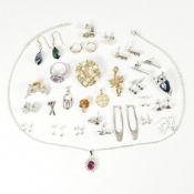 COLLECTION OF SILVER STUD EARRINGS & COSTUME JEWELLERY